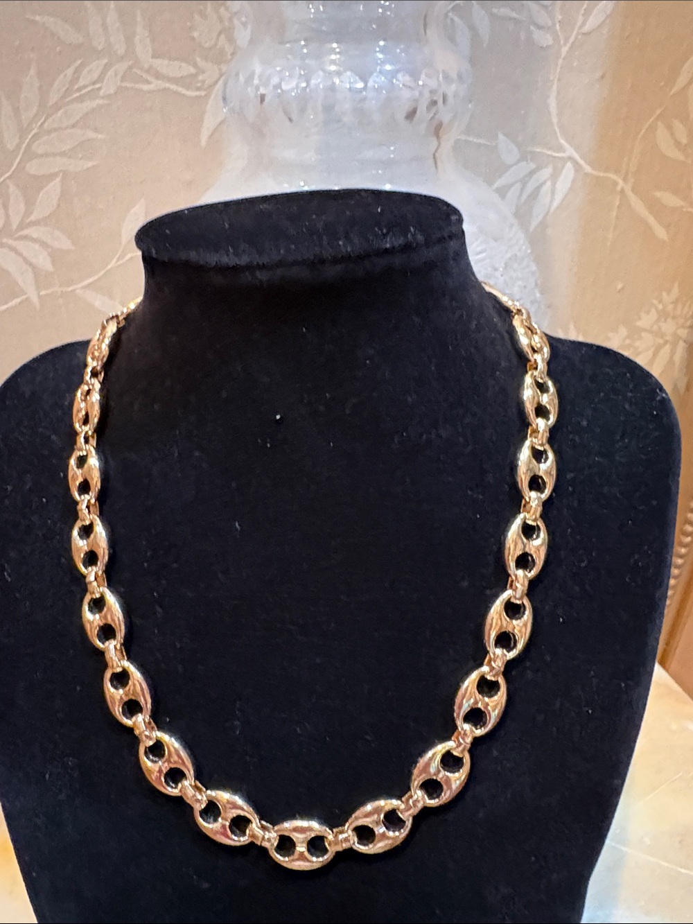 Elegant & Bold Gold Tone Link Gucci Inspired  16" Chain Necklace